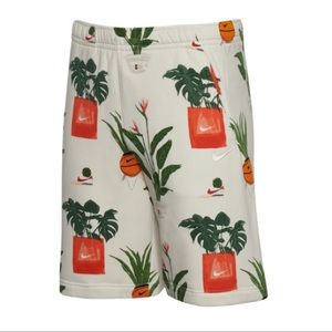 NEW NIKE SPORTSWEAR COURT PHANTOM SWEAT SHORTS SIZE: S